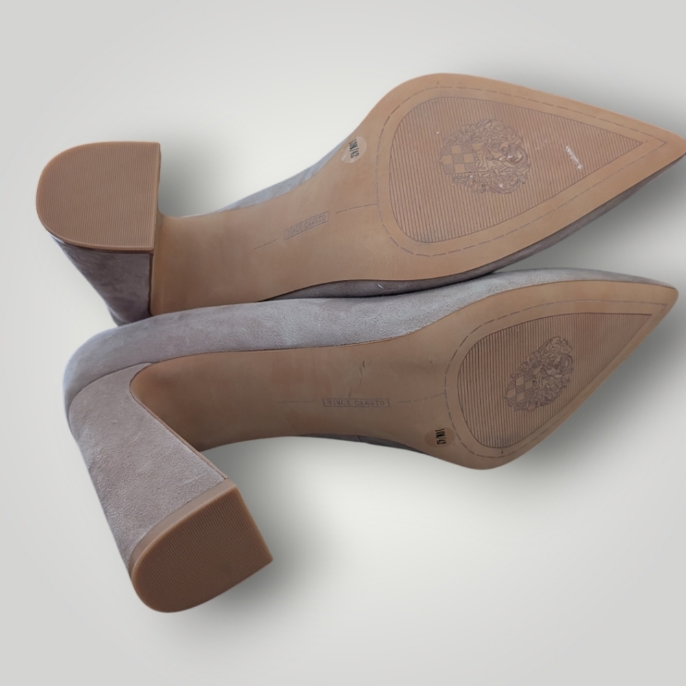Vince Camuto Ableen Pump - Picture 9 of 12